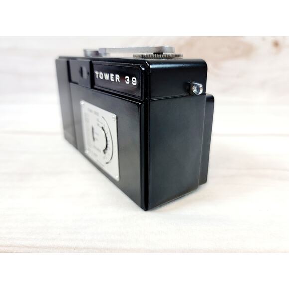 TOWER 39 Mamiya - Kominar 35mm Automatic FILM CAMERA w/ CASE made Japan Untested - Picture 9 of 16